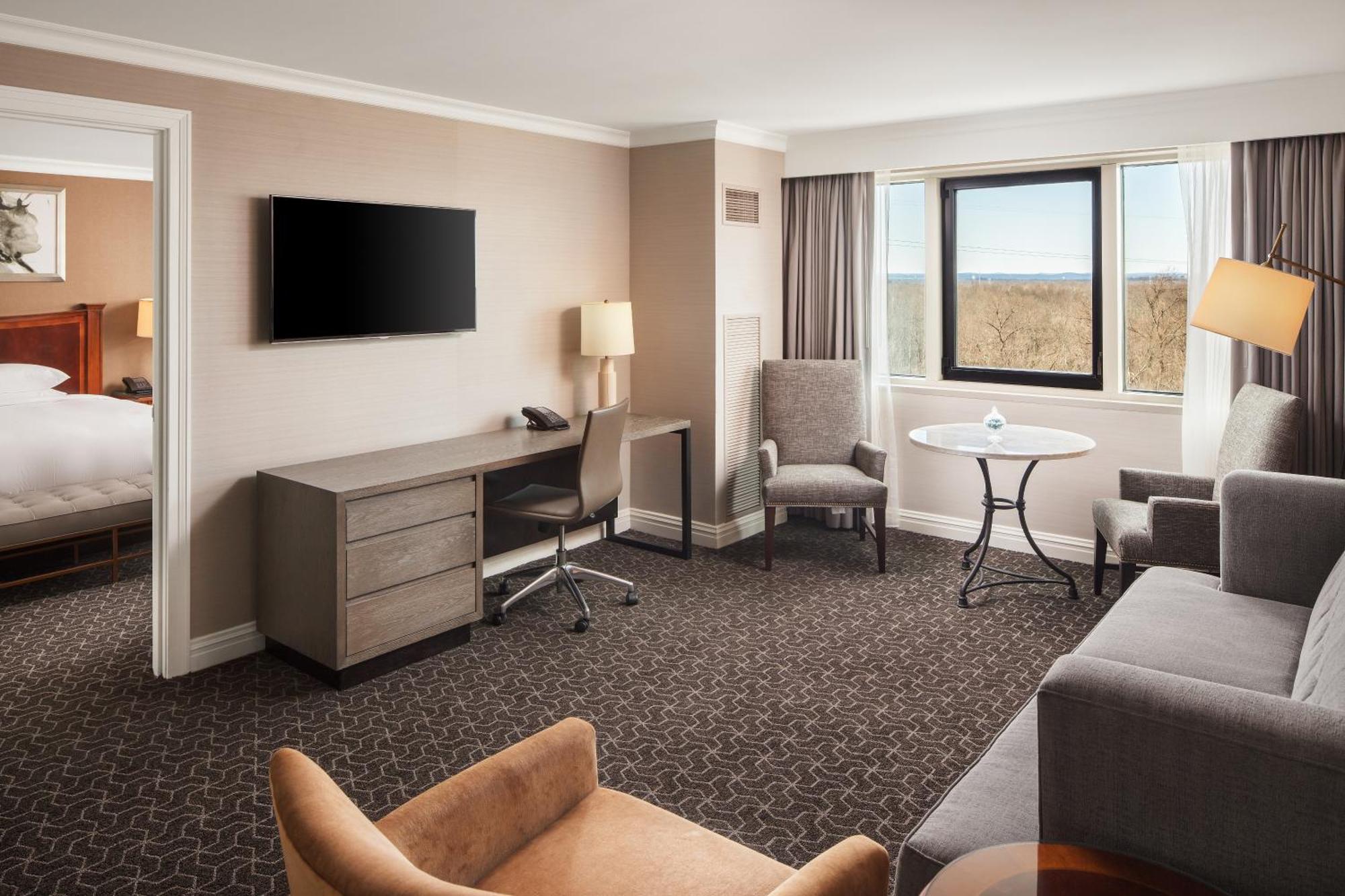 Отель Hilton Шорт-Хиллс Экстерьер фото