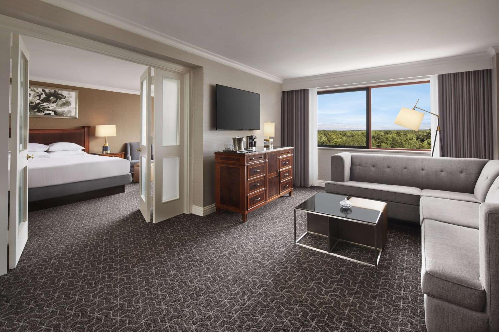 Отель Hilton Шорт-Хиллс Экстерьер фото