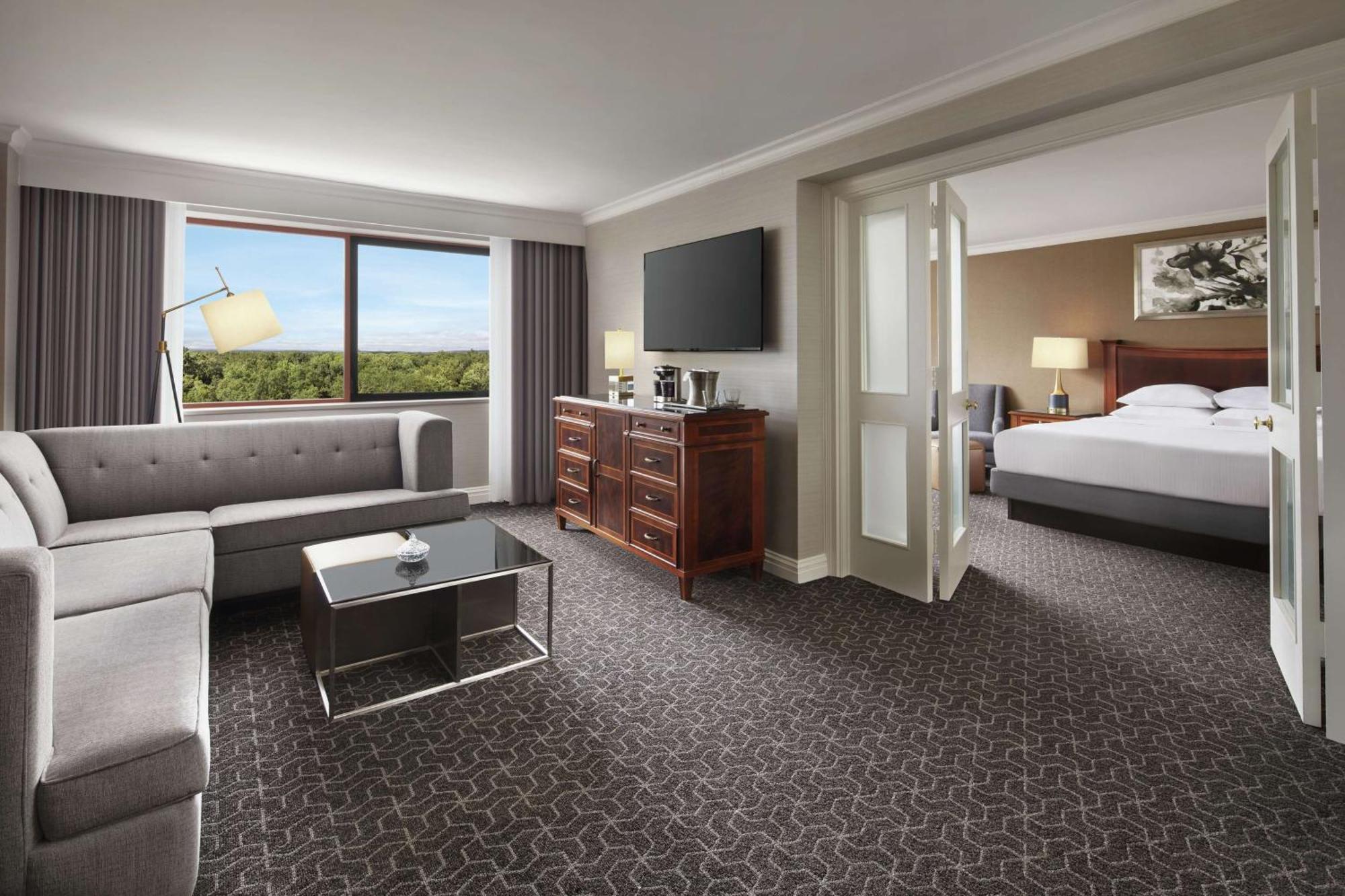 Отель Hilton Шорт-Хиллс Экстерьер фото